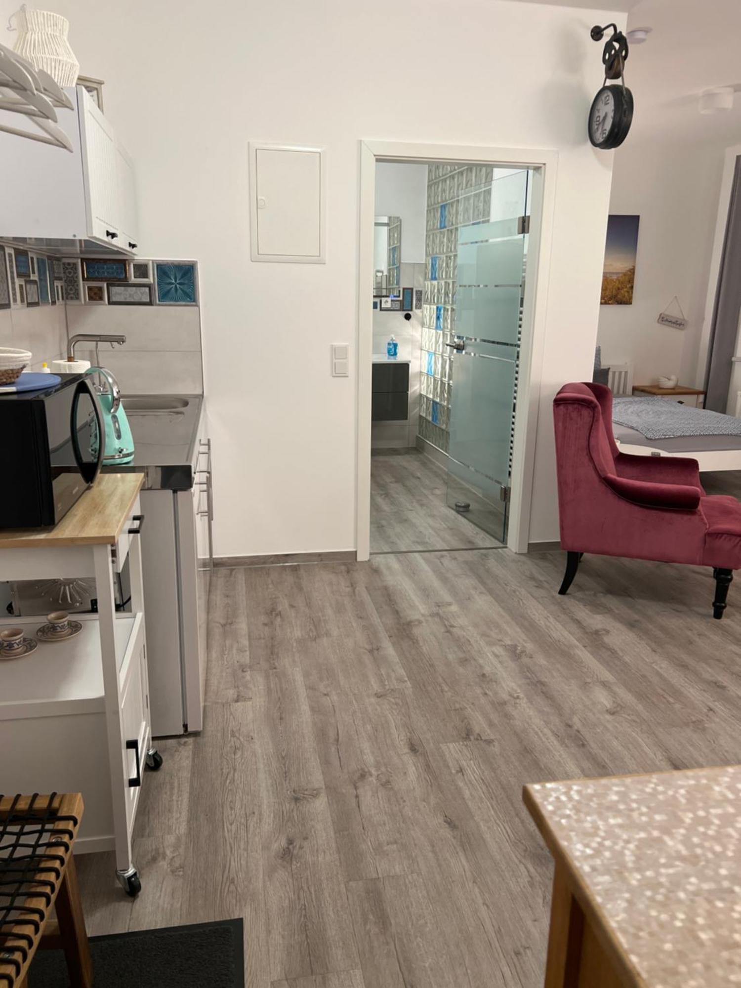Private Room Central Guestrow Ngoại thất bức ảnh